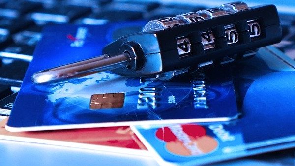 Sequestro de contas é usado para roubar números e códigos de cartões