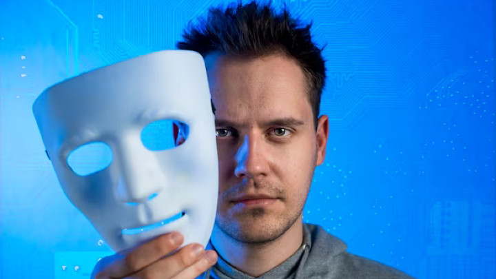 Deepfake: Ataques com troca de rosto cresceram 704% em 2023