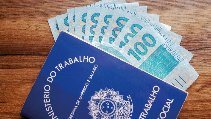 Salários em TI: empresas nacionais querem pagar, mas faltam profissionais em cloud, ciência de dados, software e redes